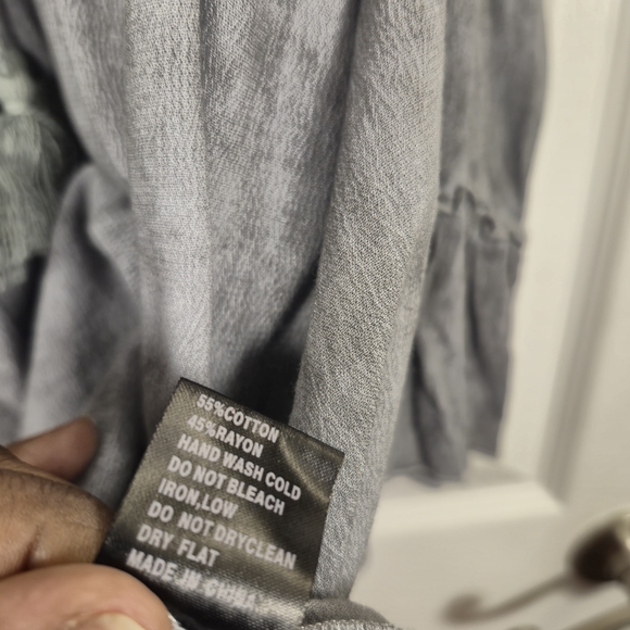 POL Cold Shoulder Boho Embroidered Tunic Top Small - Picture 6 of 6